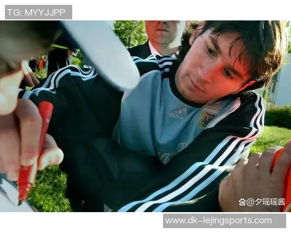 从贝利到梅西：足球巨星在不同历史时期的传奇之路