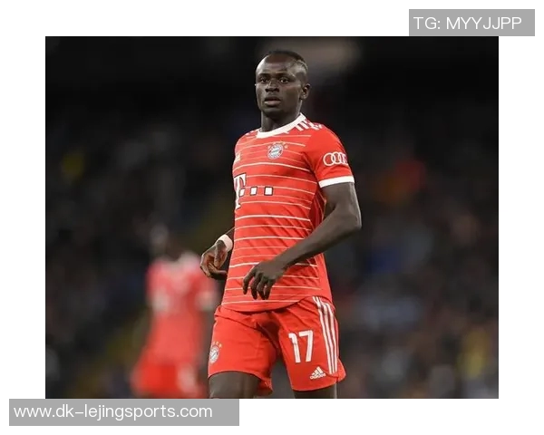 探讨足球球星属性差异与技术特点对比赛表现的深远影响 探讨足球球星属性差异与技术特点对比赛表现的深远影响