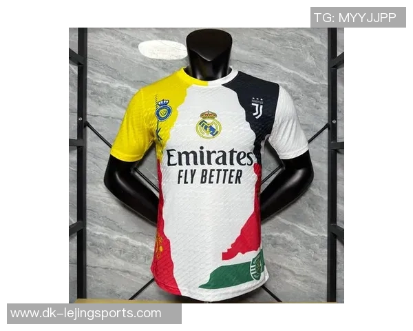 梅西亲签足球球衣珍品亮相 引发球迷热烈追捧与收藏热潮 梅西亲签足球球衣珍品亮相 引发球迷热烈追捧与收藏热潮